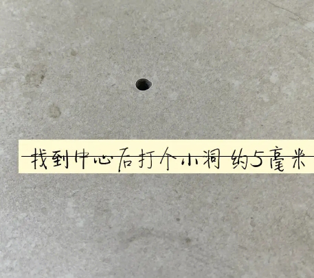 南充瓷砖空鼓维修公司专业解答在瓷砖铺贴过程中，如果砂料搅拌不均匀，将会带来以下问题